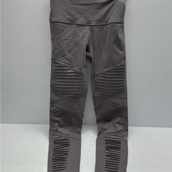 Alo Gray Leggings with Side Ladder Detail - Picture 2 of 4